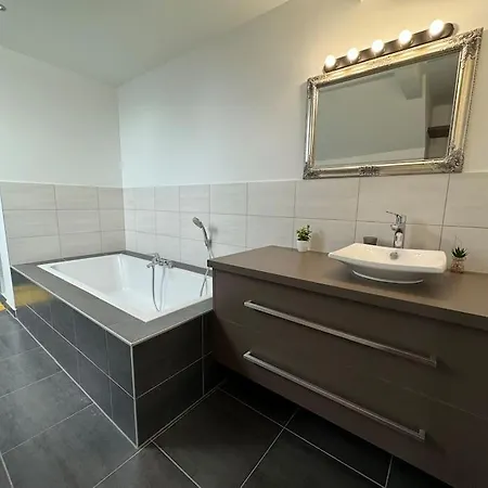 Holiday home La Maison De L'ours - Avec Patio & Garage - 8 Personnes *