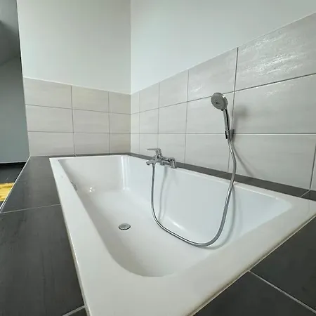 La Maison De L'ours - Avec Patio & Garage - 8 Personnes * Dambach